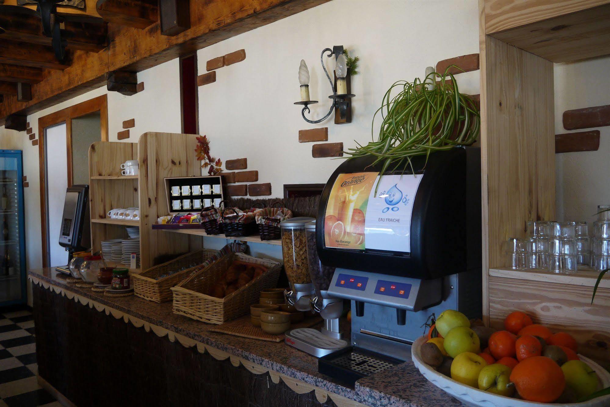 Hotel L'Oustalet Font-Romeu-Odeillo-Via Εξωτερικό φωτογραφία